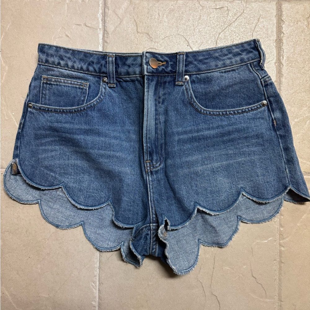 Blue Jean scalloped Shorts size 8